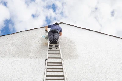 Peinture extérieure à Fontgombault — façades et ravalement